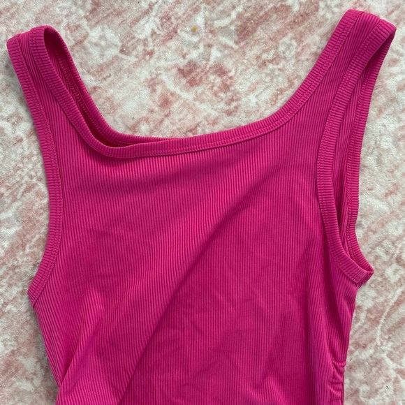 SHEIN Fuchsia Ribbed Tank Top - Picture 3 of 4